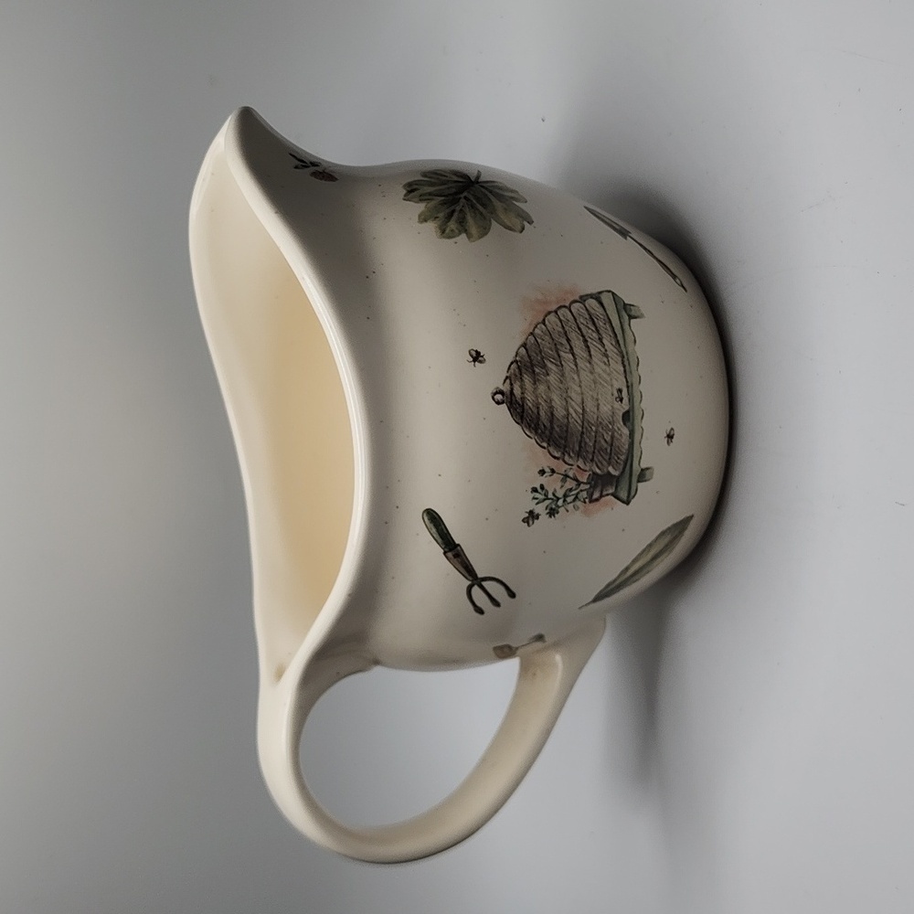Pfaltzgraff Naturewood Pitcher
